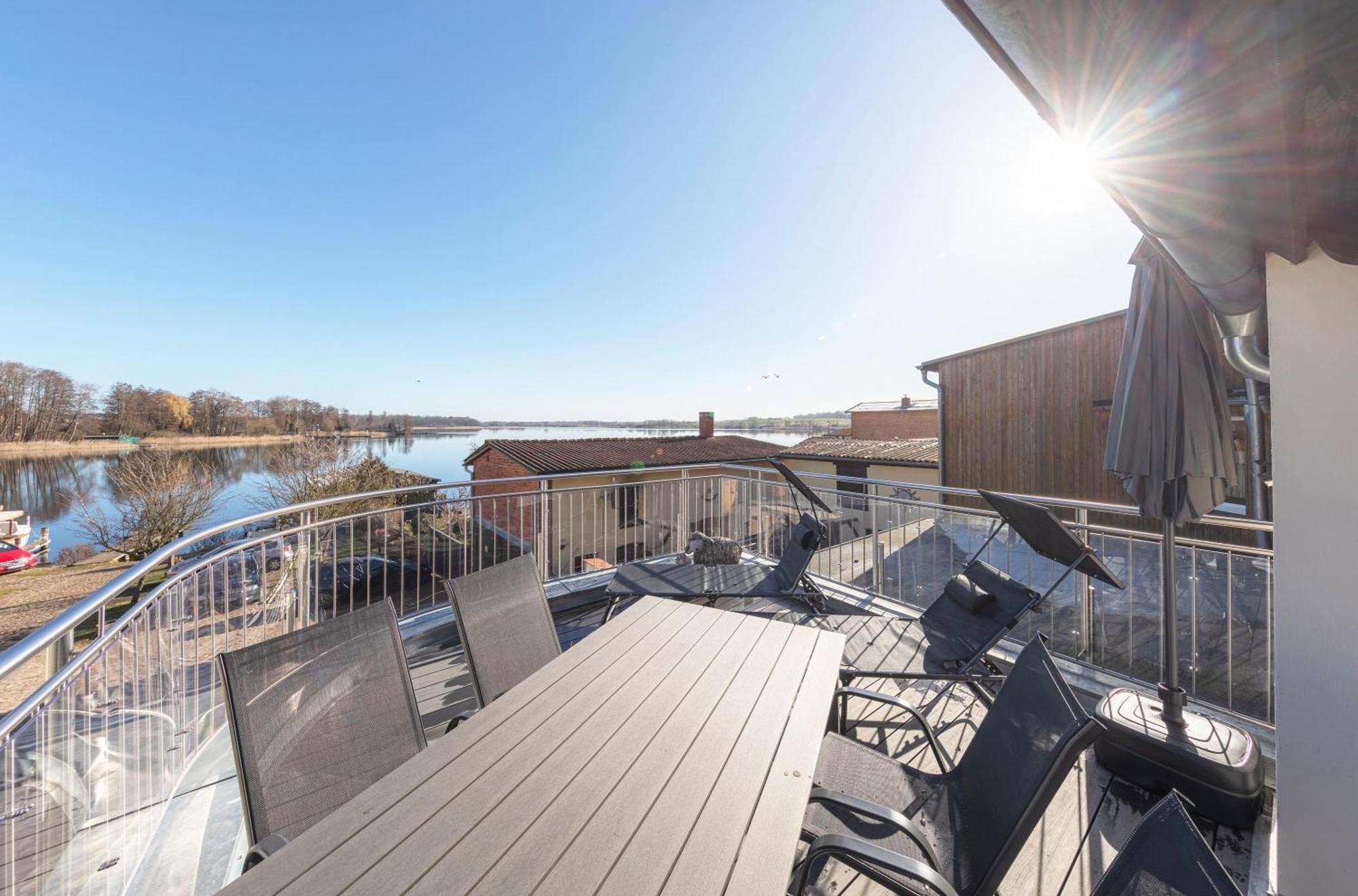Ferienhaus Wasserblick Auf Der Insel Mit Sauna Malchow  Exterior photo